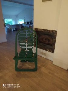 Įspūdingo dizaino, puikiai tinka tiek namuose, tiek sodyboje, tiek ir gamtoje
